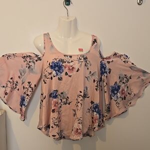 Nu Label Floral Cold Shoulder Top Size Medium